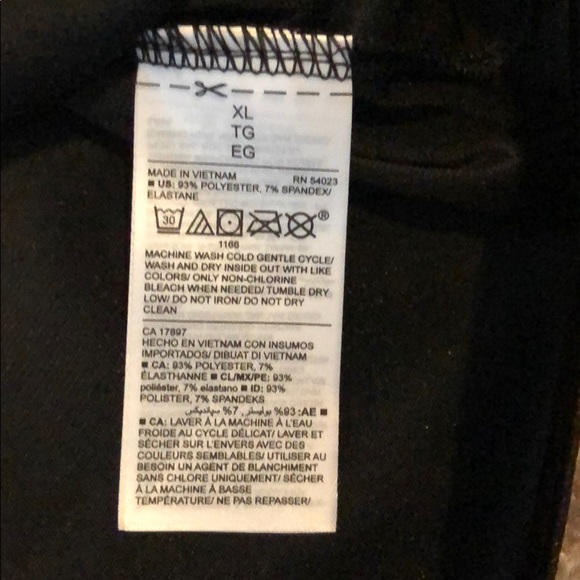 Black Velvet Old Navy Tank - Picture 4 of 7